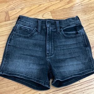 hollister high rise black denim shorts